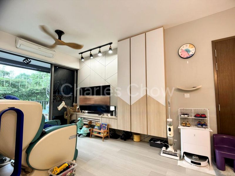 3 Bed Executive Condo for Rent in  The Visionaire - Image 11